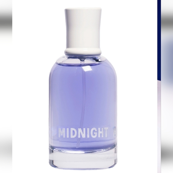 ❤️BUY 2 GET 1 FREE Midnight Magic Eau De Perfume, Retail 88.00US - Picture 2 of 9